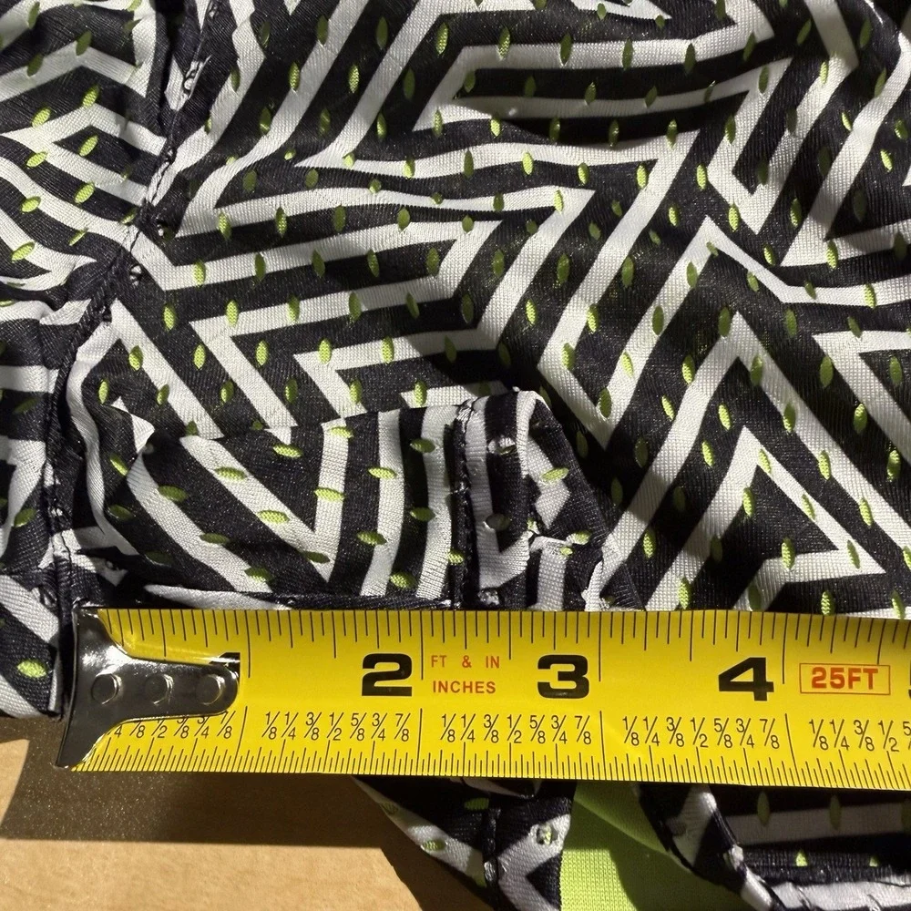 The Unbranded Brand waist 11
